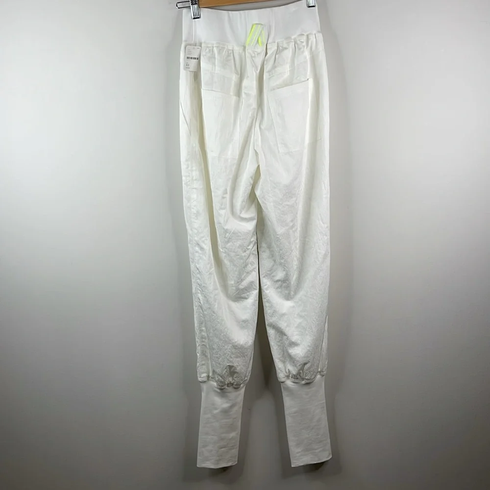 FP Movement NWT On the Road Pants White Size XS - Picture 8 of 9